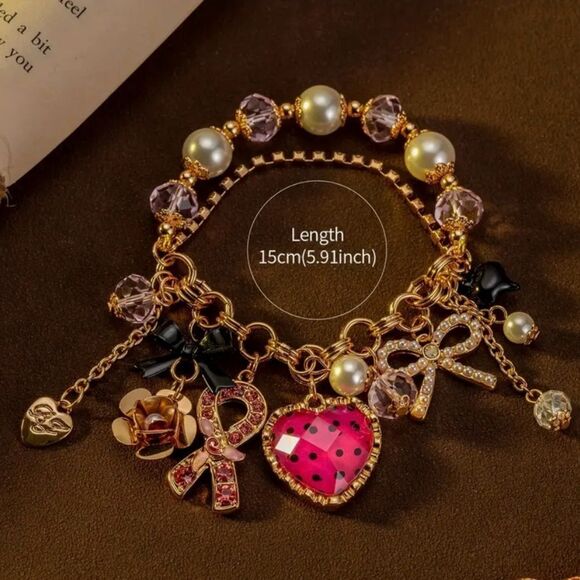 ♥️ Betsey Johnson stunning novelty charm bracelet ♥️ - Picture 2 of 7